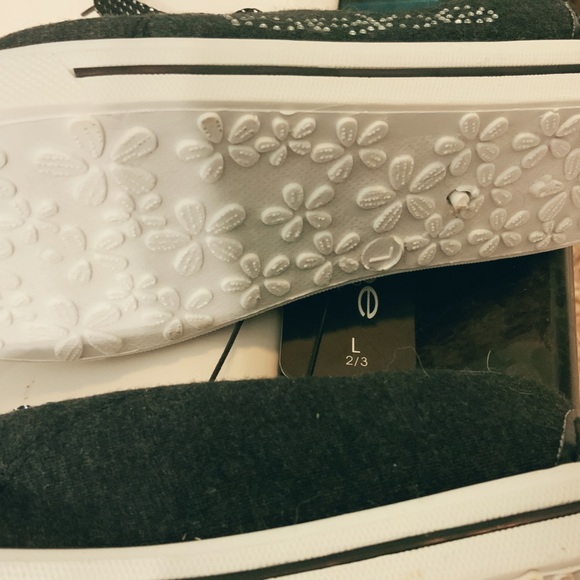 NWT BEBE GIRLS CHARCOAL SNEAKERS BEBE RHINESTONES GLITTERY LACES BEBE CHARM 2/3 - Picture 12 of 16